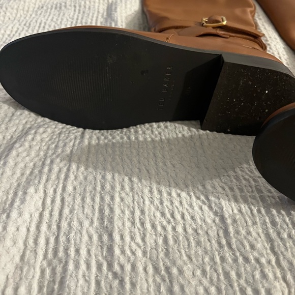Ted Baker knee high boots in excellent condition. Worn once. Make me an offer! - Picture 10 of 11
